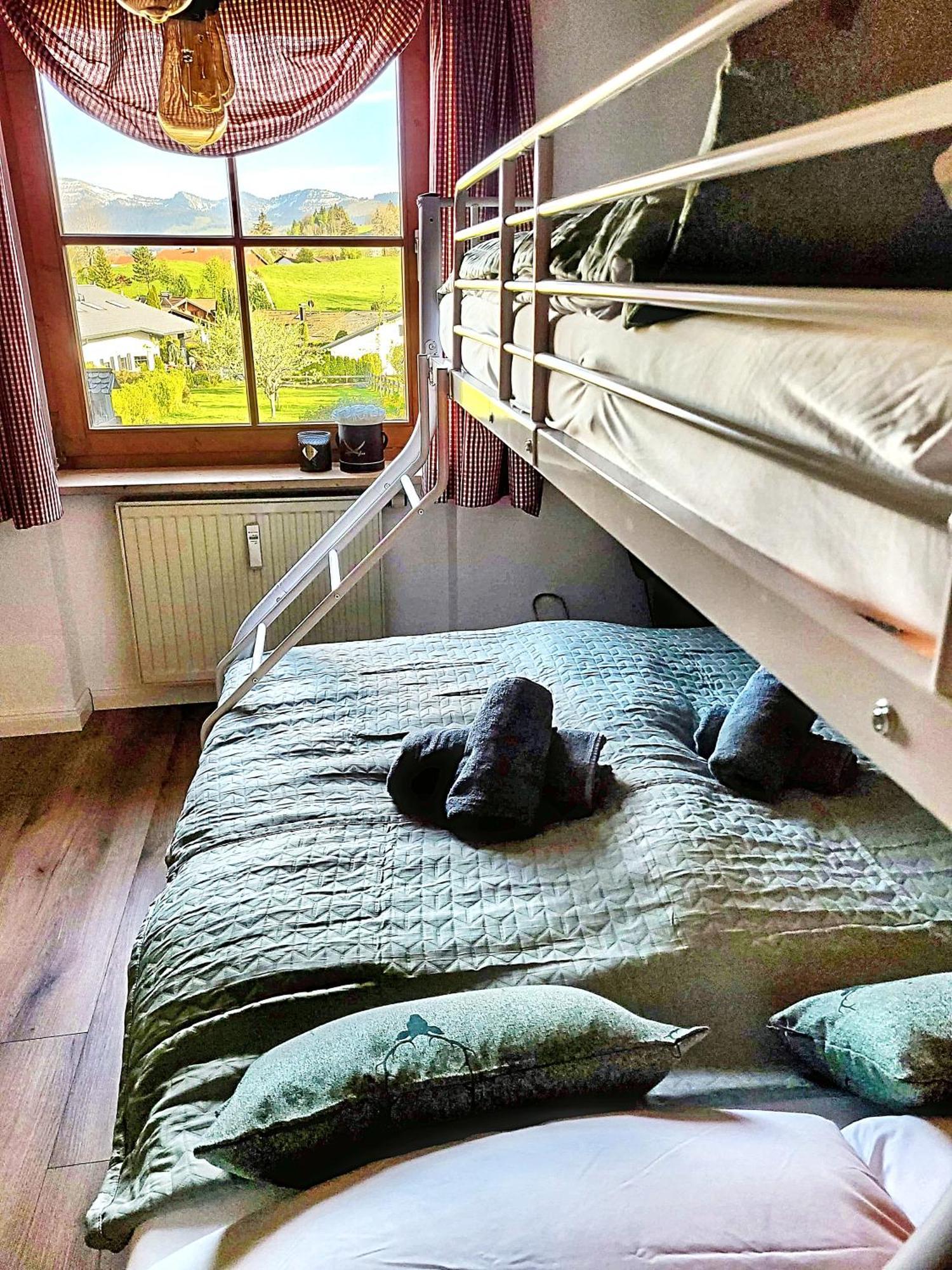Lindners Hideaways - Bergnest Lodge - Bergblick Fewo 6 Pers Balkon Garten Hund Ski Unterkunft Luftkurort Oberreute Naehe Buchenegger Wasserfaelle Eistobel Bodensee Extérieur photo
