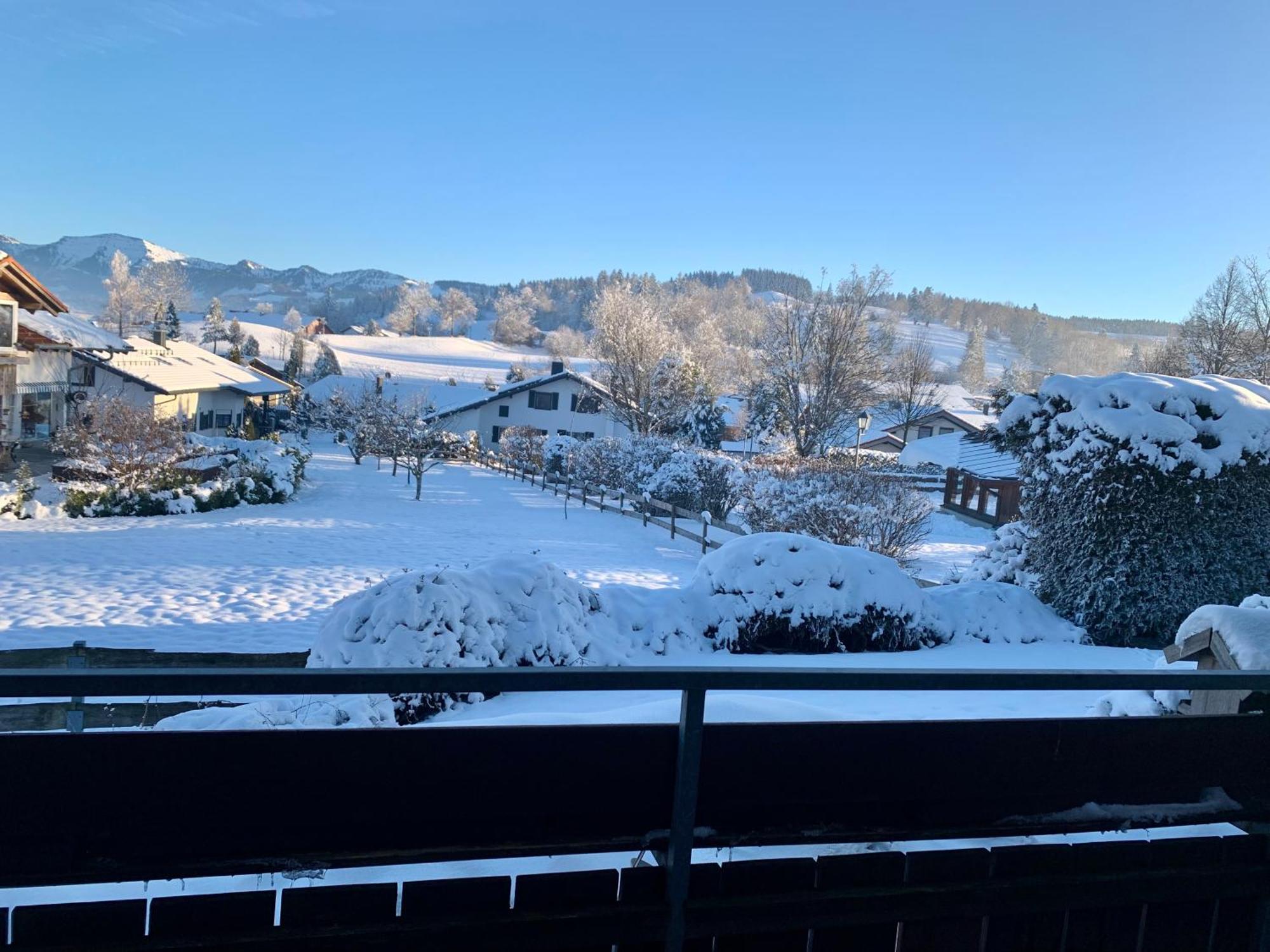 Lindners Hideaways - Bergnest Lodge - Bergblick Fewo 6 Pers Balkon Garten Hund Ski Unterkunft Luftkurort Oberreute Naehe Buchenegger Wasserfaelle Eistobel Bodensee Extérieur photo